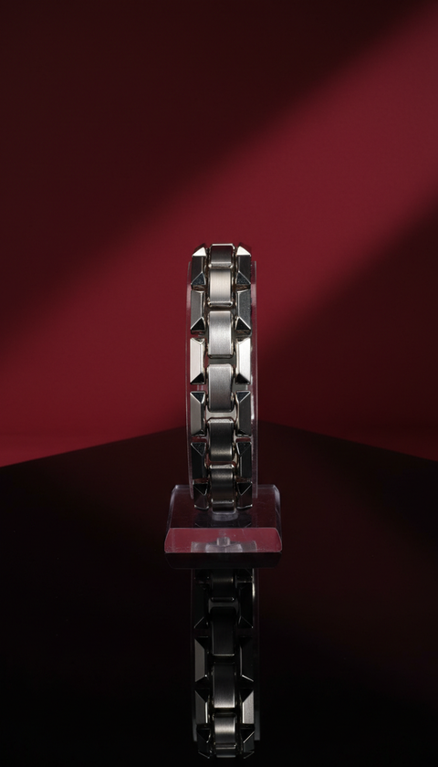 Platinum Link Bracelet with Sleek Clasp