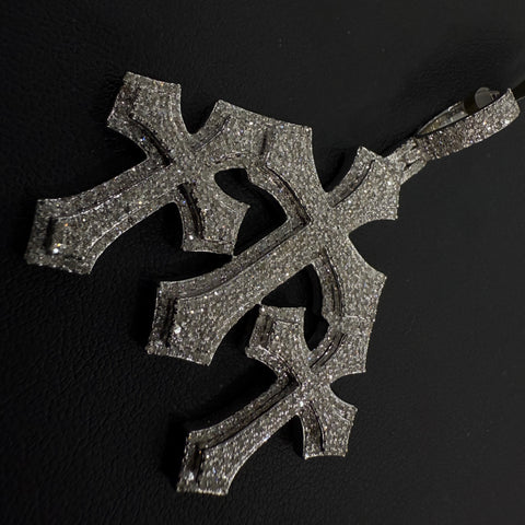 TRIPPLE CROSS PENDANT